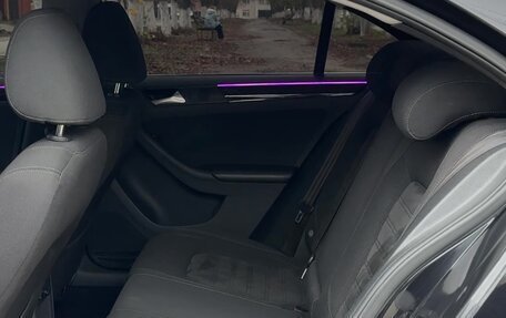 Volkswagen Jetta VI, 2018 год, 2 300 000 рублей, 17 фотография