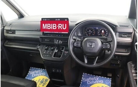 Honda Stepwgn, 2022 год, 2 250 555 рублей, 7 фотография