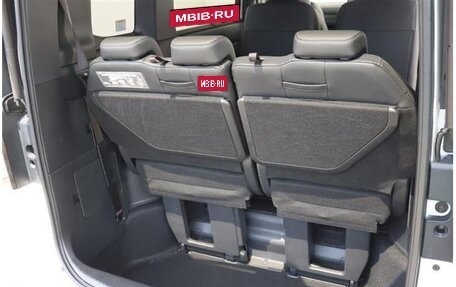 Honda Stepwgn, 2022 год, 2 250 555 рублей, 11 фотография