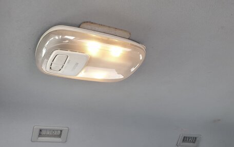 Mitsubishi Delica IV, 2002 год, 1 137 000 рублей, 19 фотография