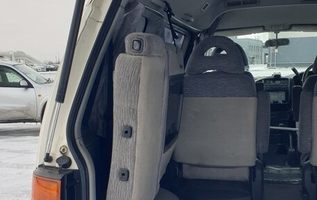 Mitsubishi Delica IV, 2002 год, 1 137 000 рублей, 23 фотография