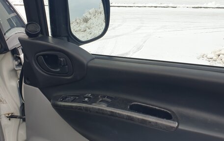 Mitsubishi Delica IV, 2002 год, 1 137 000 рублей, 26 фотография