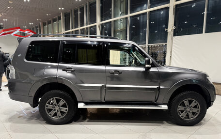 Mitsubishi Pajero IV, 2015 год, 2 690 000 рублей, 6 фотография