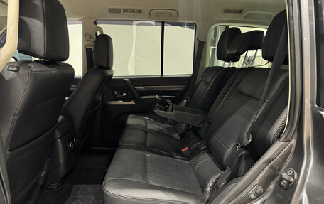 Mitsubishi Pajero IV, 2015 год, 2 690 000 рублей, 26 фотография