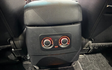 Mitsubishi Pajero IV, 2015 год, 2 690 000 рублей, 27 фотография