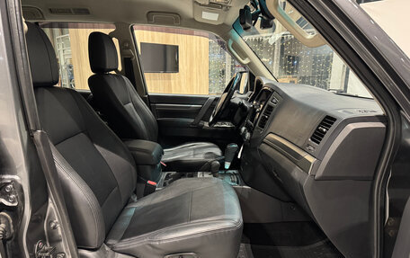 Mitsubishi Pajero IV, 2015 год, 2 690 000 рублей, 29 фотография