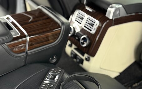 Land Rover Range Rover IV рестайлинг, 2019 год, 7 000 000 рублей, 14 фотография