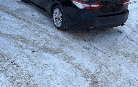 Toyota Camry, 2019 год, 3 800 000 рублей, 1 фотография