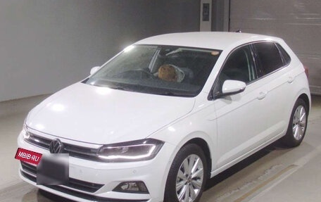 Volkswagen Polo VI (EU Market), 2022 год, 1 250 000 рублей, 1 фотография