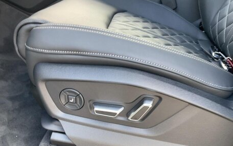 Audi Q7, 2025 год, 18 490 000 рублей, 17 фотография