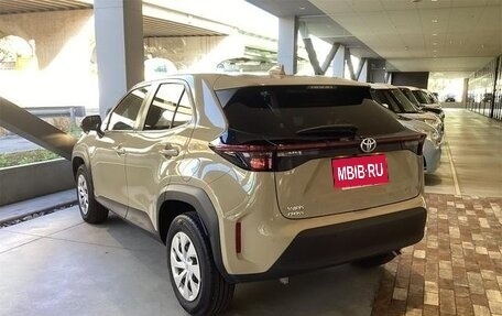 Toyota Yaris Cross, 2022 год, 1 300 888 рублей, 8 фотография