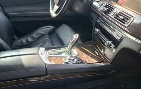 BMW 7 серия, 2011 год, 1 600 000 рублей, 3 фотография