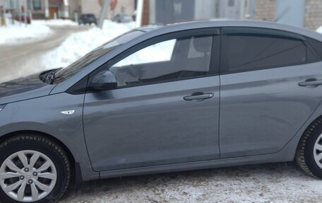 Hyundai Solaris II рестайлинг, 2019 год, 1 500 000 рублей, 2 фотография