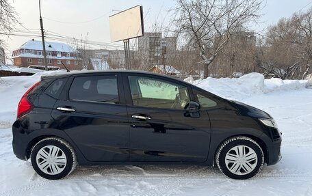 Honda Fit III, 2018 год, 1 290 000 рублей, 3 фотография