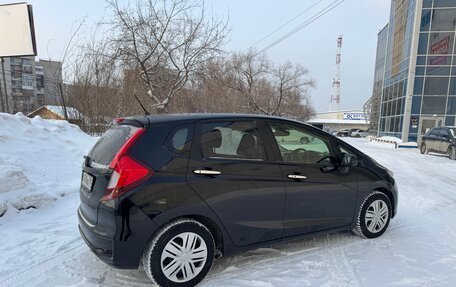 Honda Fit III, 2018 год, 1 290 000 рублей, 4 фотография