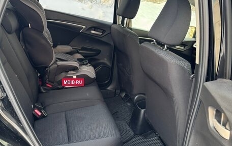 Honda Fit III, 2018 год, 1 290 000 рублей, 13 фотография