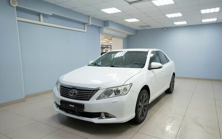 Toyota Camry, 2014 год, 1 379 000 рублей, 2 фотография