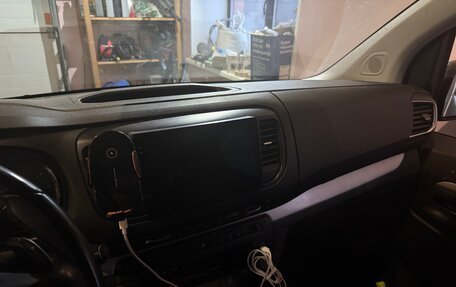 Citroen SpaceTourer I, 2019 год, 3 300 000 рублей, 8 фотография