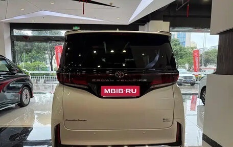 Toyota Alphard, 2025 год, 18 500 000 рублей, 4 фотография