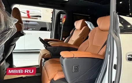 Toyota Alphard, 2025 год, 18 500 000 рублей, 7 фотография