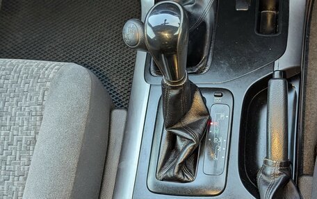 Toyota Land Cruiser Prado 120 рестайлинг, 2003 год, 2 150 000 рублей, 2 фотография