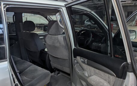 Toyota Land Cruiser Prado 120 рестайлинг, 2003 год, 2 150 000 рублей, 19 фотография