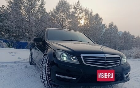 Mercedes-Benz C-Класс, 2011 год, 1 450 000 рублей, 2 фотография