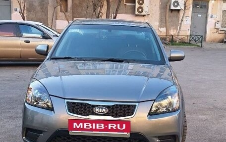 KIA Rio II, 2010 год, 600 000 рублей, 2 фотография