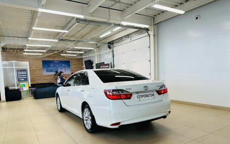 Toyota Camry, 2015 год, 1 999 000 рублей, 4 фотография