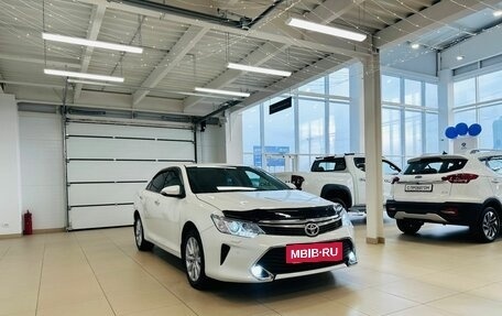 Toyota Camry, 2015 год, 1 999 000 рублей, 8 фотография