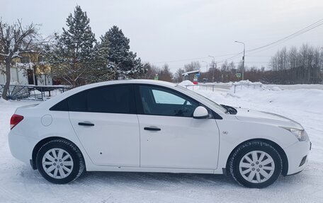 Chevrolet Cruze II, 2011 год, 650 000 рублей, 2 фотография