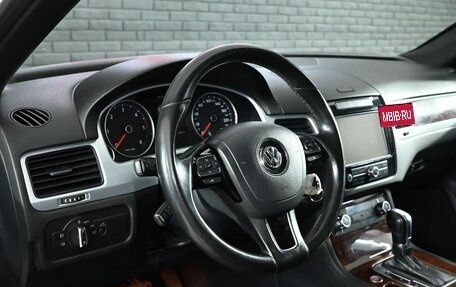 Volkswagen Touareg III, 2012 год, 2 445 000 рублей, 13 фотография
