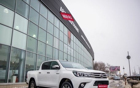 Toyota Hilux VIII, 2015 год, 3 038 000 рублей, 1 фотография