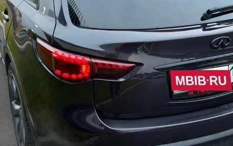 Infiniti FX II, 2008 год, 1 100 000 рублей, 17 фотография