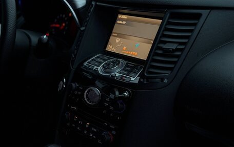 Infiniti FX II, 2008 год, 1 100 000 рублей, 22 фотография