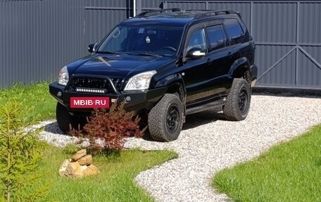 Toyota Land Cruiser Prado 120 рестайлинг, 2006 год, 2 122 000 рублей, 9 фотография