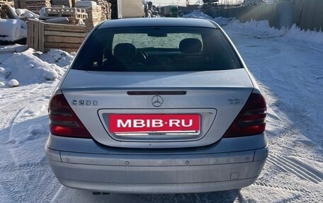 Mercedes-Benz C-Класс, 2003 год, 280 000 рублей, 4 фотография