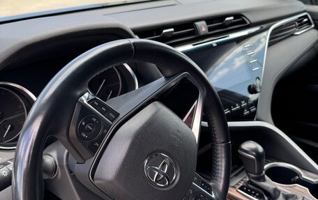 Toyota Camry, 2019 год, 3 100 000 рублей, 10 фотография