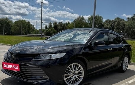 Toyota Camry, 2019 год, 3 100 000 рублей, 2 фотография
