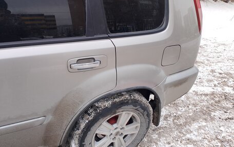 Nissan X-Trail, 2005 год, 850 000 рублей, 12 фотография