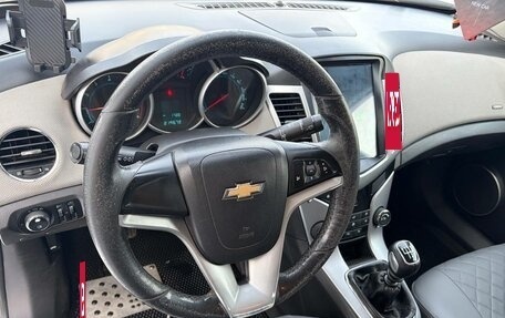 Chevrolet Cruze II, 2011 год, 750 000 рублей, 9 фотография