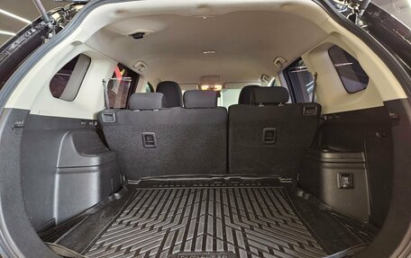 Mitsubishi Outlander III рестайлинг 3, 2021 год, 2 390 000 рублей, 17 фотография