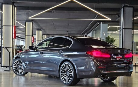 BMW 5 серия, 2021 год, 6 680 000 рублей, 4 фотография