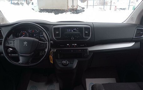 Peugeot Traveller I, 2021 год, 2 675 000 рублей, 5 фотография