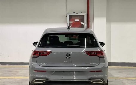 Volkswagen Golf VIII, 2022 год, 1 740 000 рублей, 4 фотография