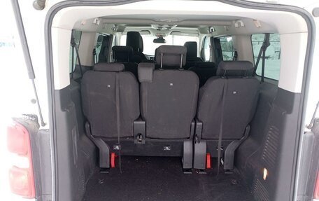 Peugeot Traveller I, 2021 год, 2 675 000 рублей, 11 фотография