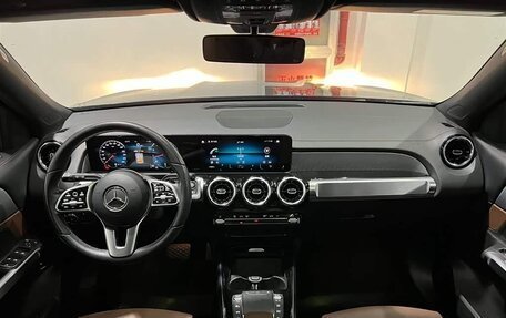 Mercedes-Benz GLB, 2021 год, 2 300 325 рублей, 8 фотография