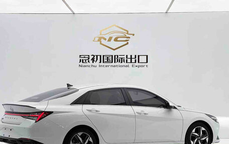 Hyundai Elantra, 2023 год, 1 730 000 рублей, 4 фотография