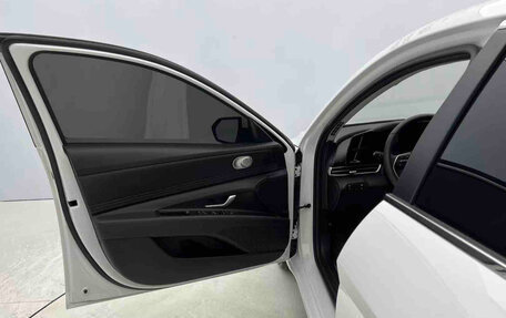 Hyundai Elantra, 2023 год, 1 730 000 рублей, 21 фотография