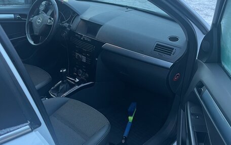 Opel Astra H, 2011 год, 710 000 рублей, 17 фотография